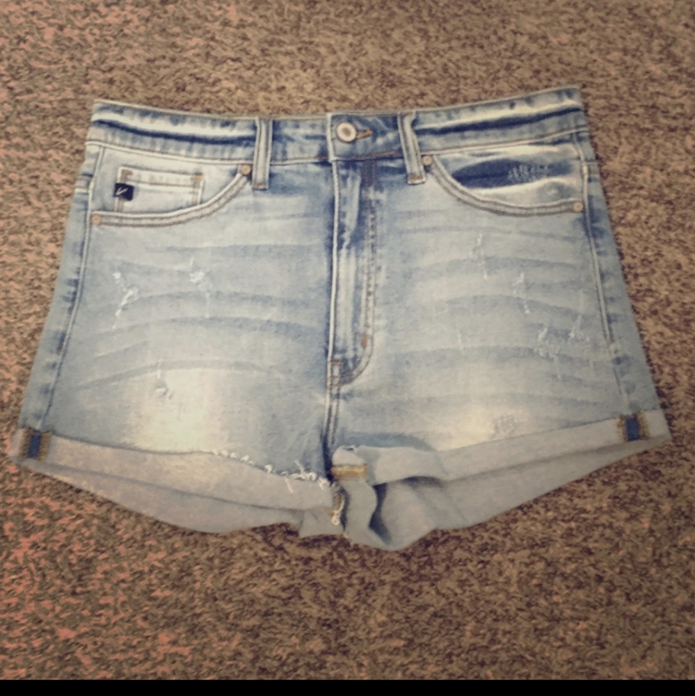 NWT KanCan Rolled Shorts